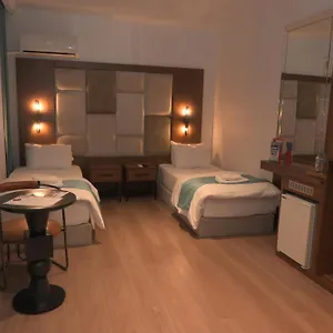 Hotel Isle